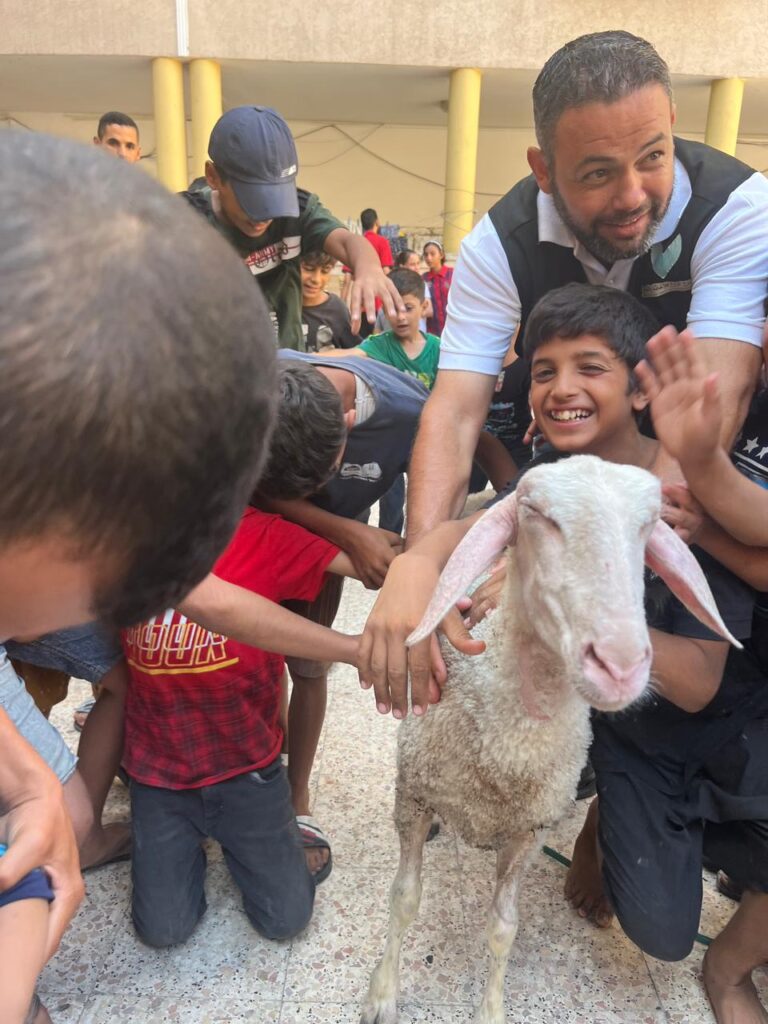 Association Amani - Déjeûner royal pour 1500 Gazaouis - 2024 08 29 dejeuner royal 029