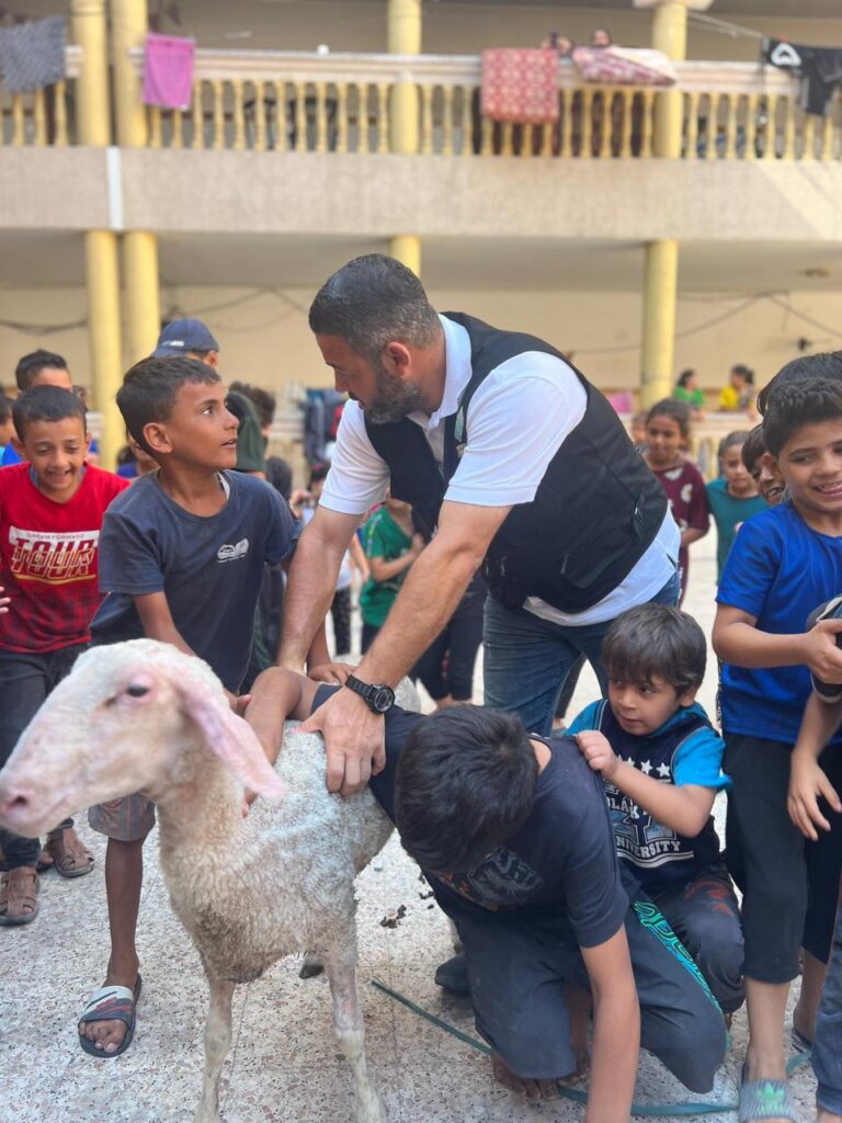 Association Amani - Déjeûner royal pour 1500 Gazaouis - 2024 08 29 dejeuner royal 030