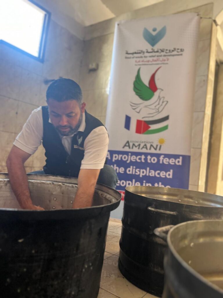 Association Amani - Déjeûner royal pour 1500 Gazaouis - 2024 08 29 dejeuner royal 033