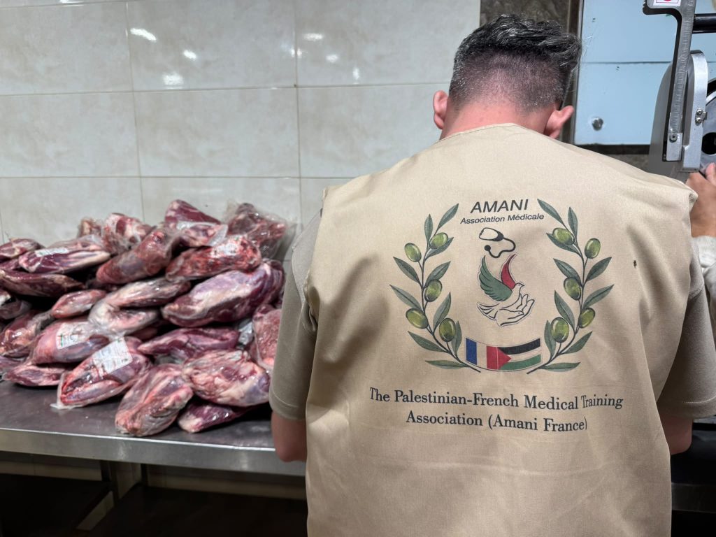Association Amani - Urgence Gaza : Les équipes d'AMANI mobilisées sur le terrain pour distribuer de l'aide alimentaire - 2026 06 02 distribution viande urgence gaza 03